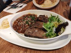 -玛格萝妮(汇智国际商业中心店)