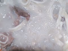 -三人行骨头王火锅(长寿店)
