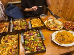 -老东镇啤酒屋海鲜加工·蒸汽海鲜·海鲜烧烤(台东店)