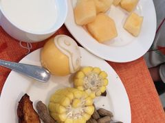 -亚龙湾希尔顿自助餐厅·海鲜·烧烤·沙滩BBQ·现场乐队
