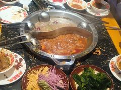 -憨孃孃·重庆老火锅(红山黑金店)