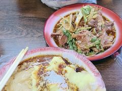 -嘎嘎香·大茶缸麻辣烫