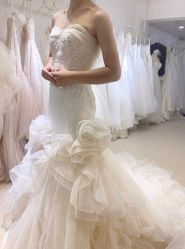 -Flora婚纱礼服定制租赁店