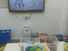 -百变天才机器人编程中心·信奥·VEX竞赛·无人机(金田广场店)