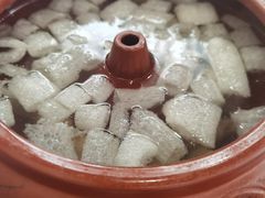 原汁男搂妹汽锅鸡-蝴蝶泉宾馆-中餐厅