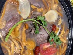 -九寨沟特色牦牛肉汤锅