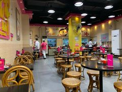 大堂-华辉拉肠(龙口东店)