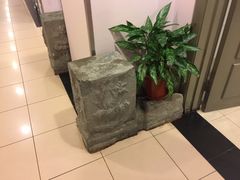 厕所门外石墩-北京北邮科技大厦