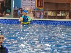 -Swim斯卫姆国际儿童游泳中心(红博中央公园店)