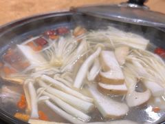 -濠轩阁特色生蚝火锅(水湾路店)