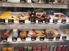 零售区-COSTA COFFEE(恒基名人购物中心店)