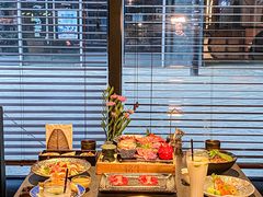 -铭牛烧肉·和牛海鲜自助(高新月牙湖店)