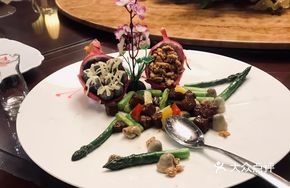 Walnut Beef Cubes