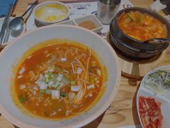 海鲜辛拉面-喜来稀肉(北外滩白玉兰广场店)