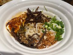 豆花米线-茶花妹子云南餐厅(传媒大学店)