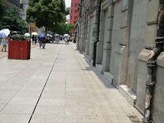 -百时快捷酒店(武汉江滩南京路店)