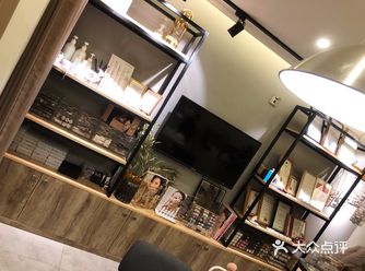 可以说是长春最好看的美甲店了 不是说店好看