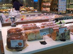 面包甜点陈列柜-巴黎贝甜(宜山路店)