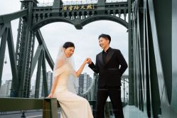 -雪中彩影婚纱摄影·微光艺术中心