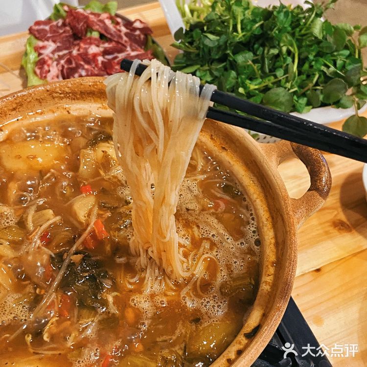 秘制黄皮酱➕桂平牛杂煲=绝绝子
