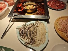 -二荆条·蜀鲜汇城市森林火锅