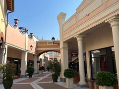 -佛罗伦萨小镇广佛名品奥特莱斯(疏港路店)