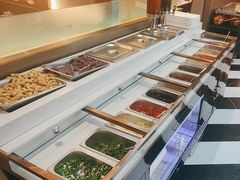 -辣八香新疆孜然串烤火锅(环球港店)