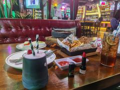 -Famous肥猫墨西哥音乐餐吧(五棵松华熙LIVE店)