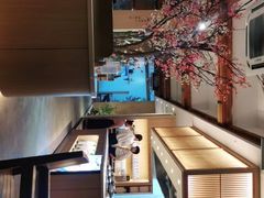 -蜜桃餐厅·伴山(湖滨商业街店)