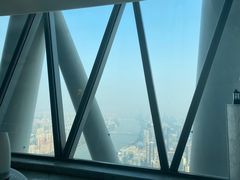 -广州塔卢特斯法国旋转餐厅