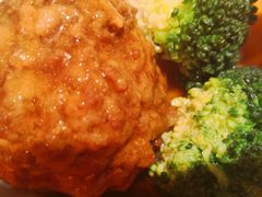 蛋黄狮子头-前海沿·青岛菜(五四广场永旺店)