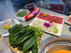 -生活如沸·顺德水牛奶火锅(人民广场店)