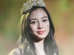 明星_Angelababy-格瑞欧海鲜自助烤肉火锅(光彩店)