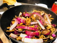 -胡须佬鸡煲四季火锅店(石厦西村直营店)