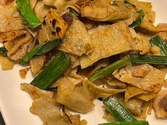 -莲餐厅·湖北菜·潜江小龙虾店(愚园路店)