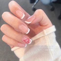 -吉吉靓甲美睫