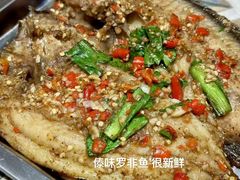 -粉八·云南米线·建水烧烤(常熟路店)