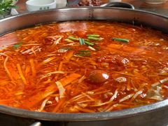 -黄利砖万峰林布依特色酸笋牛肉馆