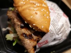 -The Habit Burger Grill 哈比特汉堡(爱琴海店)