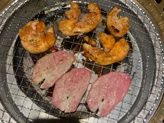 -山川小町·极番烧肉(新地假日广场店)