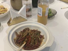 -鱼鲜饭香·招牌汽锅剁椒鱼头王