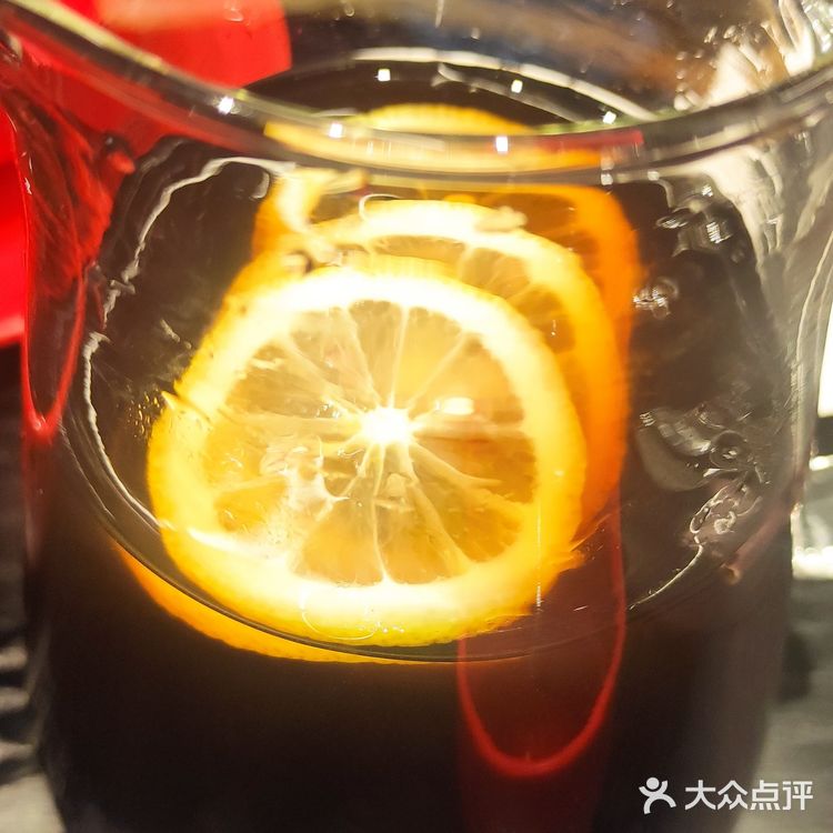 不输牛蛙。烤鸭也很让人惊艳,没想到不输烤鸭店