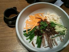 鸡丝凉米线-云海肴·汽锅鸡·云南菜(天山百盛优客店)