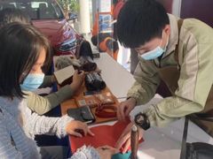 -上海宝信宝马4S店