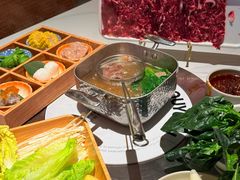 -左庭右院鲜牛肉火锅(七宝领展广场店)