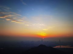 -紫金山山顶公园