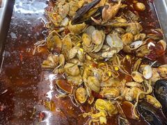 -老东镇啤酒屋海鲜加工·蒸汽海鲜·海鲜烧烤(台东店)