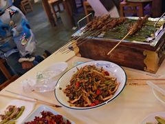 -霄汉牛三鲜湖北砂锅菜(万松园2店)