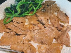 碳烧豪华牛肉饭-热血兄弟·炭火烤肉(融侨中心店)