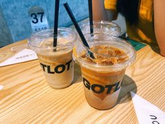 宝藏鸳鸯琥珀红-GOTLOT COFFEE&KITCHEN角落厨房NOOK店
